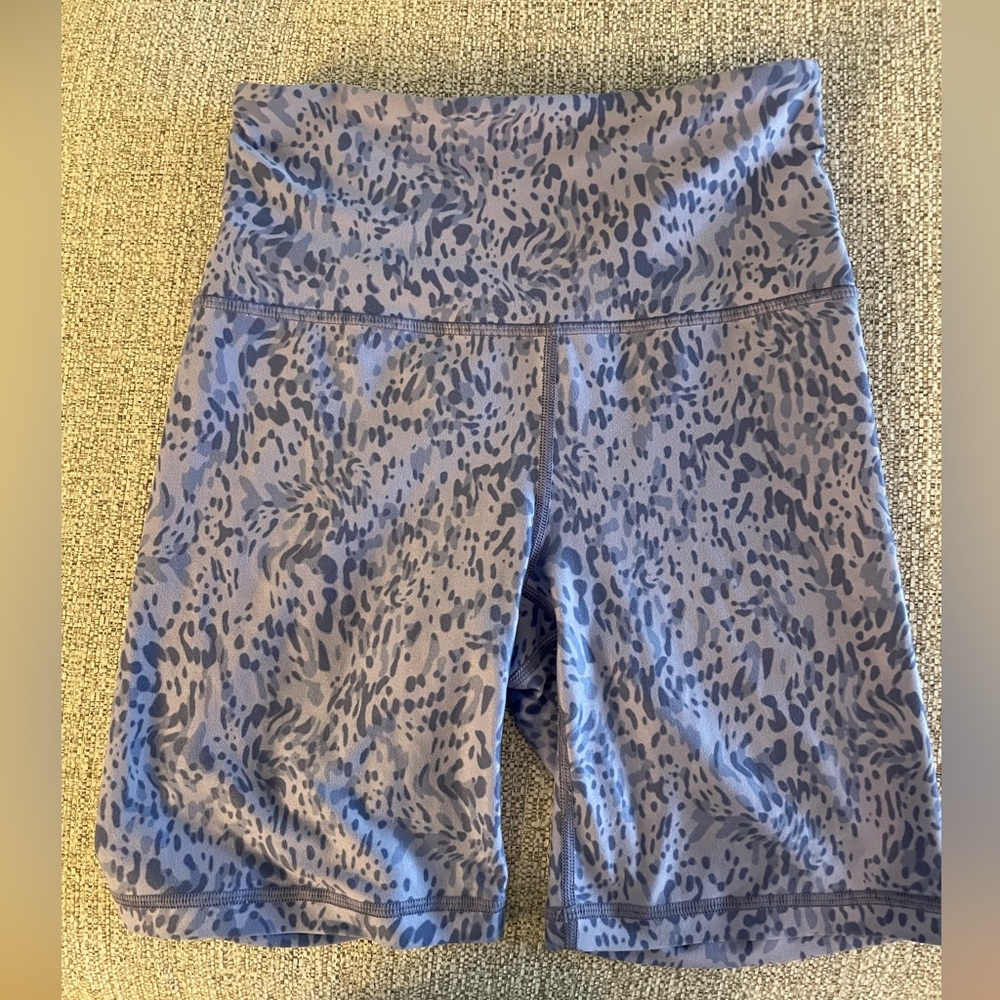 Athleta Elation Printed 7”Bike Shorts size XS